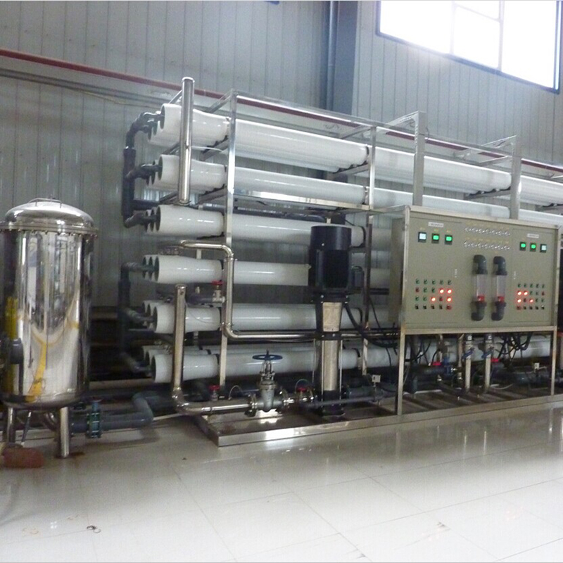 藍(lán)膜水處理現(xiàn)在銷售一整套設(shè)備嗎？